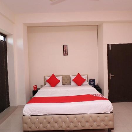 Oyo 26652 Roop River Resort Naupala Ngoại thất bức ảnh